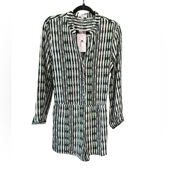 Jenn Pants - Jenn Geometric Romper Short Size: L